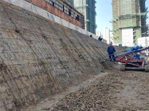 台前建筑边坡支护